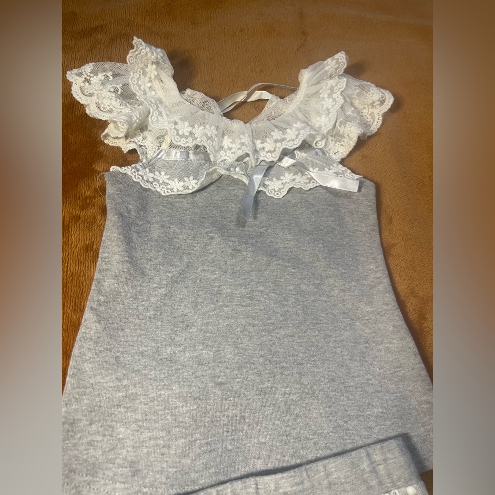 Mae Li Rose Gray Lace Trim Outfit with Bows 18/24 months - Picture 4 of 6